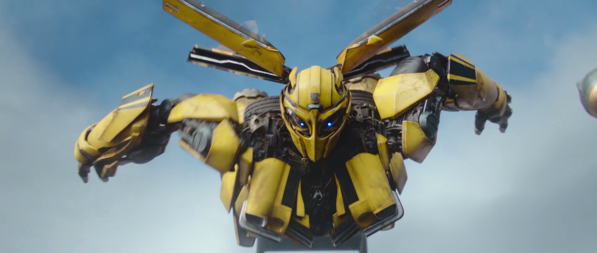 《变形金刚：超能勇士崛起》发布片段 大黄蜂之死惨烈空前痛虐人心