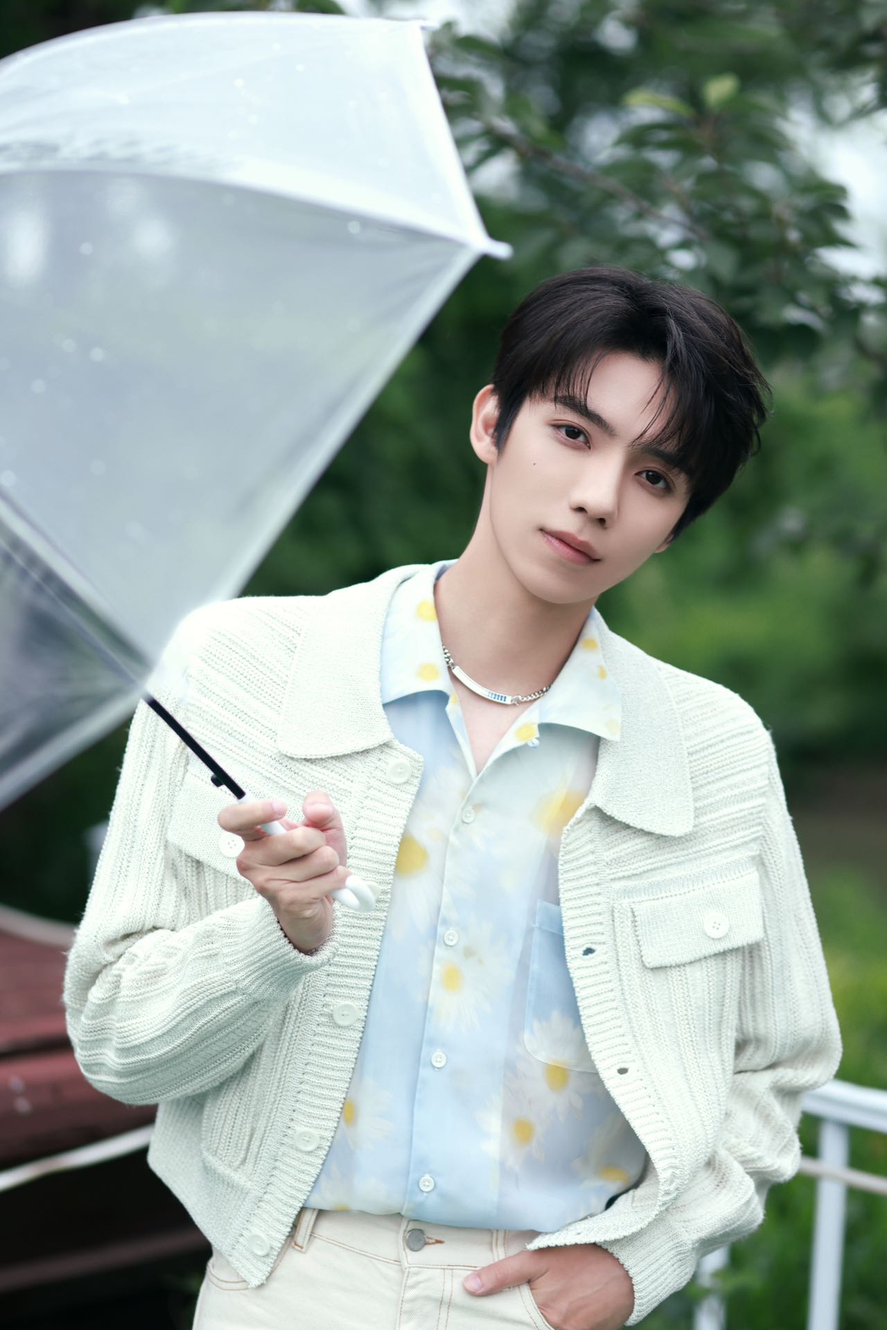 同时,罗一舟也积极展现对中国文化的热爱和传承,相信在未来,我们还会