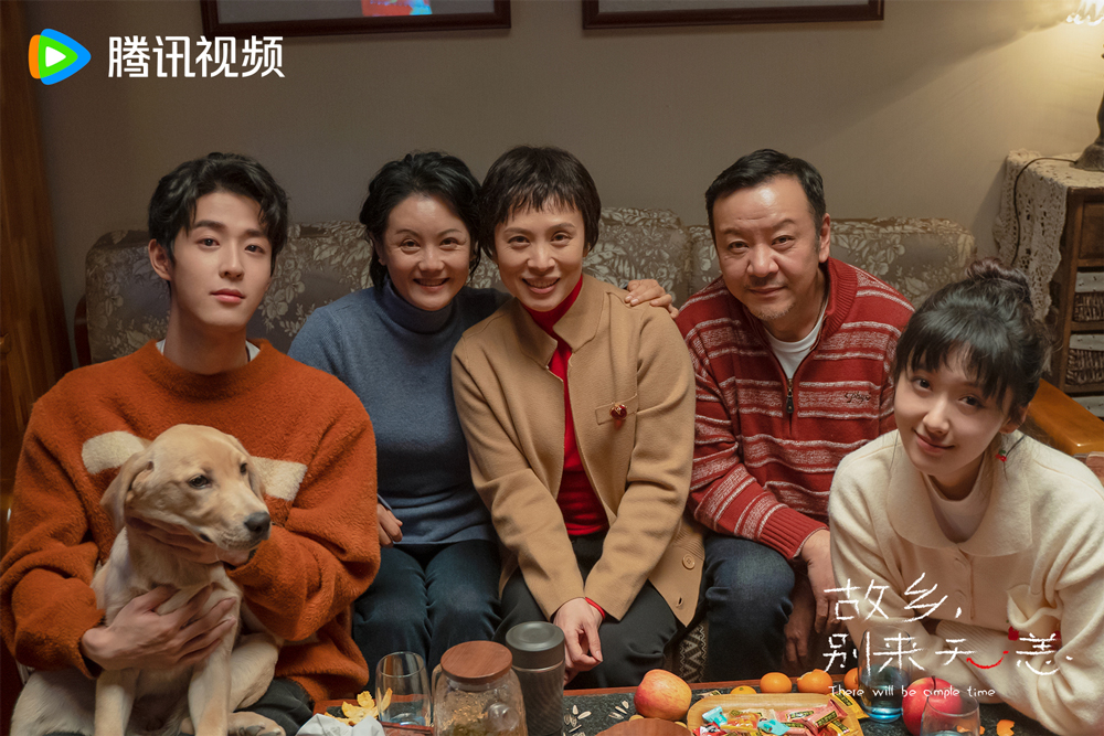 王子璇吴宇恒涂凌易照博家庭合影.jpg
