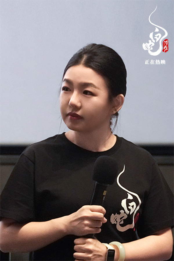 3制片人曾凡预出席“白蛇系列”三部连映活动.jpg